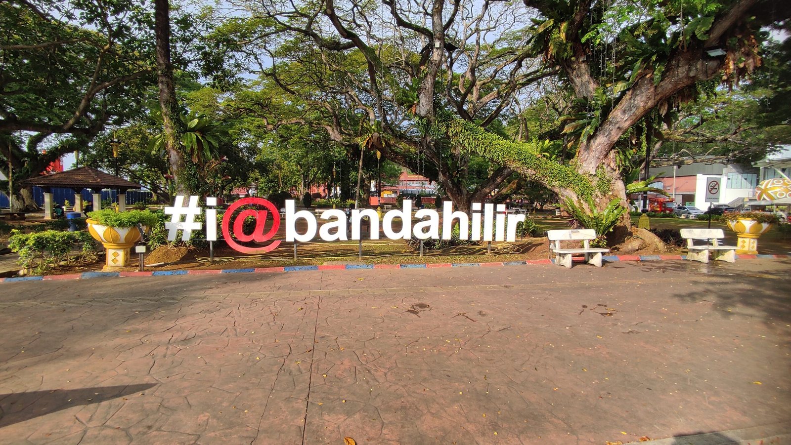 taman bunga merdeka